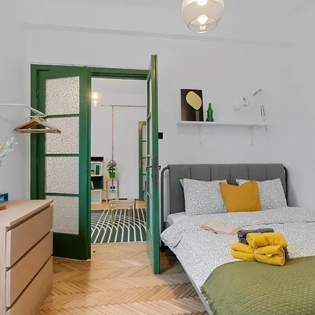 11 Apartment