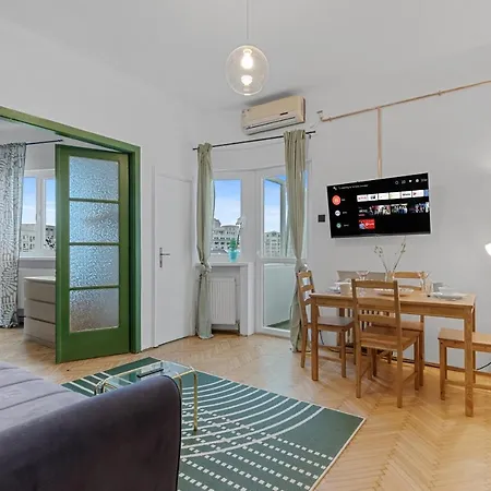 11 Apartment